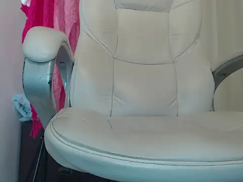 Abby Halliwey online show from March 2025 05:29:01 PM