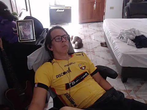 Pit xxz online show from February 2026 06:30:01 PM