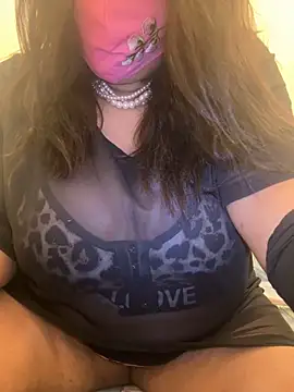 Snapshot of SnehaRai chatting on September 2025 06:23:02 PM SnehaRai online show from September 2025 06:23:02 PM