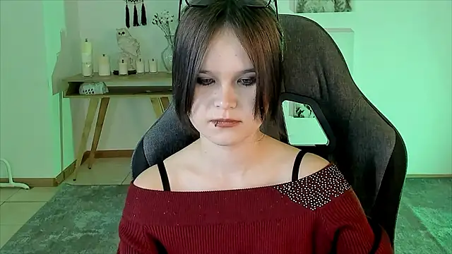 Snapshot of Elainebeness chatting on December 2024 12:25:02 PM Elainebeness online show from December 2024 12:25:02 PM