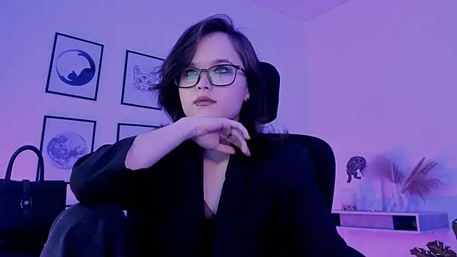 Snapshot of Elainebeness chatting on December 2024 07:37:02 PM Elainebeness online show from December 2024 07:37:02 PM