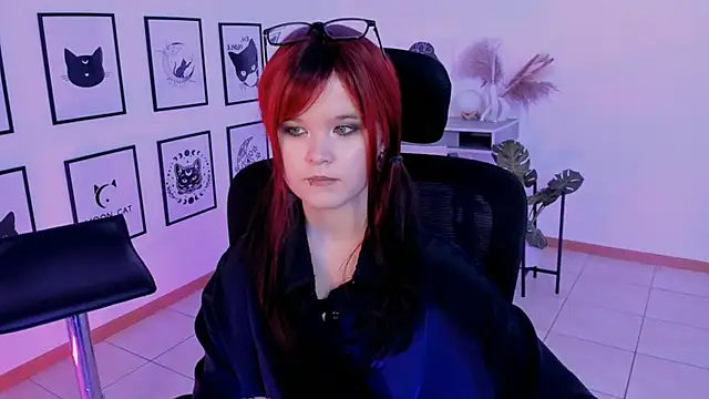 Snapshot of Elainebeness chatting on January 2025 01:42:02 AM Elainebeness online show from January 2025 01:42:02 AM