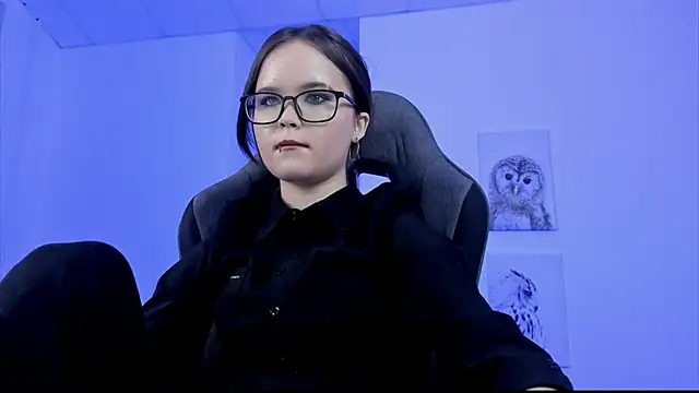 Snapshot of Elainebeness chatting on January 2025 07:53:02 PM Elainebeness online show from January 2025 07:53:02 PM