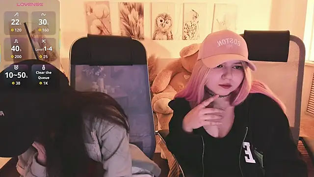 Elainebeness online show from March 2026 10:46:01 PM