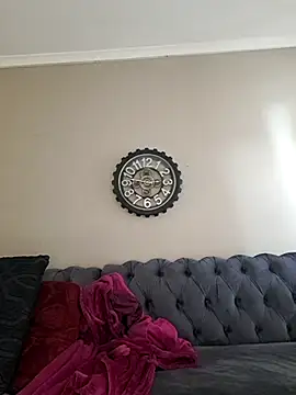 thicktash online show from November 2025 09:00:02 AM