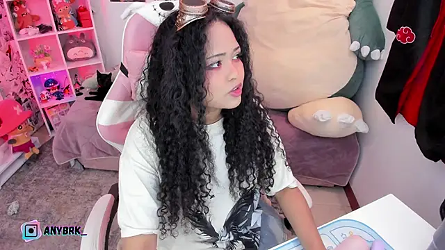 anyburkee online show from November 2025 11:53:01 AM