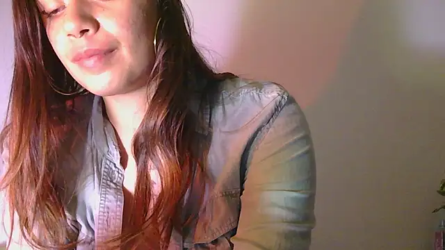 Miss oliviaa online show from February 2025 11:15:01 PM