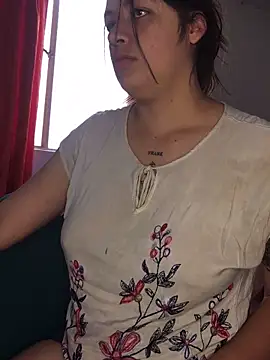 Miss oliviaa online show from October 2025 05:02:02 PM