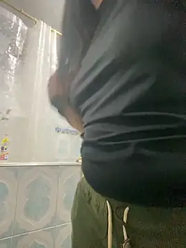 Miss oliviaa online show from February 2026 11:03:02 PM