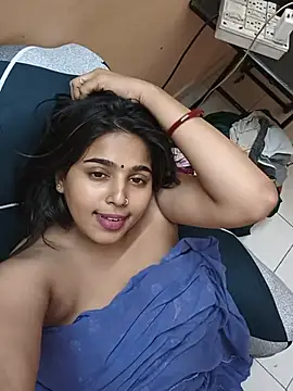 Snapshot of Sweet-Rani chatting on May 2026 04:27:02 PM Sweet-Rani online show from May 2026 04:27:02 PM