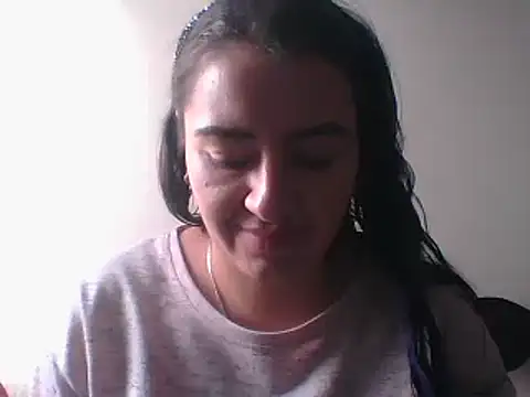 Snapshot of _karlie_kloss_ chatting on January 2025 06:23:01 PM karlie kloss online show from January 2025 06:23:01 PM