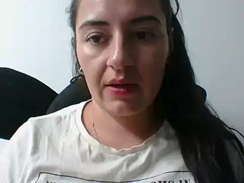 Snapshot of _karlie_kloss_ chatting on February 2025 12:08:02 AM karlie kloss online show from February 2025 12:08:02 AM