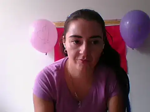 Snapshot of _karlie_kloss_ chatting on February 2025 07:54:02 PM karlie kloss online show from February 2025 07:54:02 PM