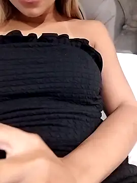 fofinhaa12 online show from October 2025 04:14:02 PM