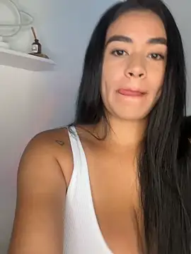 kristynmassey online show from April 2026 08:09:01 PM