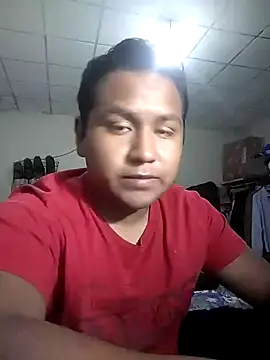 Snapshot of R1ch_Daddy chatting on January 2025 10:24:01 PM R1ch Daddy online show from January 2025 10:24:01 PM