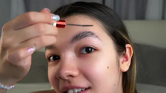 VeronaAppleberry online show from December 2025 11:04:01 AM