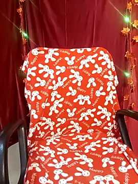 Snapshot of Stripy_Doll chatting on February 2025 04:01:02 PM Stripy Doll online show from February 2025 04:01:02 PM