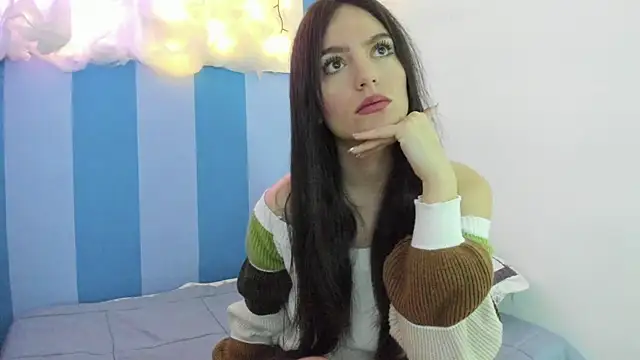 britny clouds online show from December 2024 01:51:01 PM