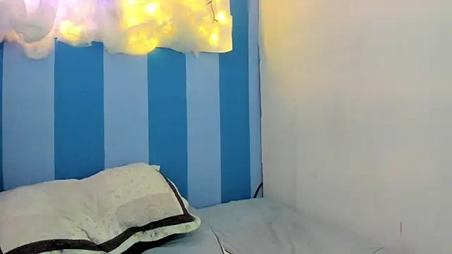 britny clouds online show from December 2024 05:29:02 PM