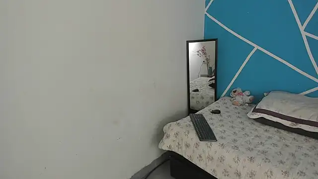 britny clouds online show from January 2025 02:59:01 PM