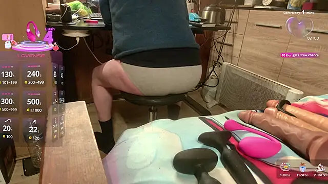 misteryman1956 online show from November 2025 06:51:02 AM