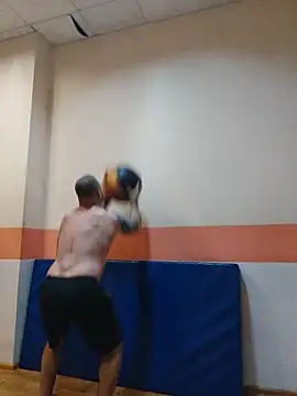 Crek666 online show from February 2026 05:29:01 AM