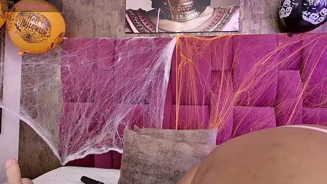 nicole  parker1 online show from October 2025 07:04:02 PM