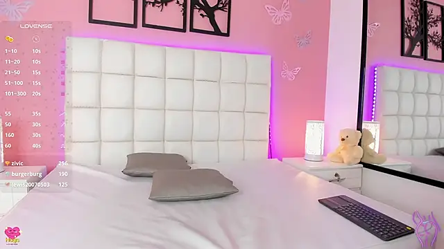 Snapshot of RenataJhonson_ chatting on December 2024 08:56:01 AM RenataJhonson online show from December 2024 08:56:01 AM