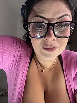 Snapshot of linatarens chatting on February 2026 04:29:01 AM linatarens online show from February 2026 04:29:01 AM