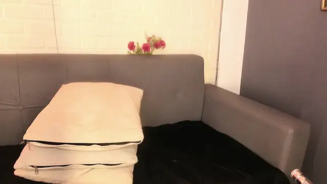 karina gomez 18 online show from November 2025 11:40:02 AM