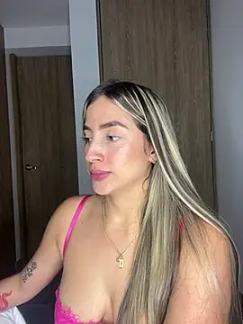 Issabela G1 online show from December 2024 05:11:02 AM