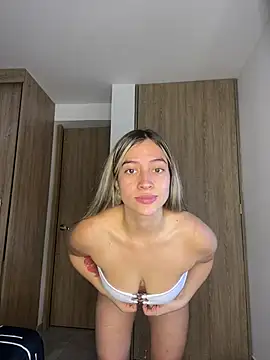 Issabela G1 online show from January 2025 03:57:02 PM