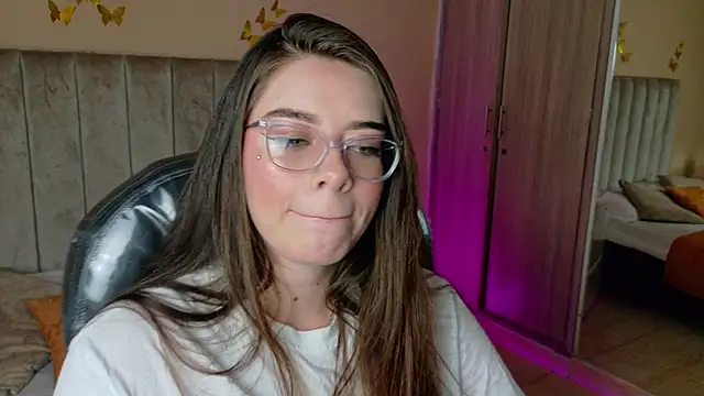 Snapshot of Charlotte_Olsen_ chatting on June 2026 07:34:02 PM Charlotte Olsen online show from June 2026 07:34:02 PM