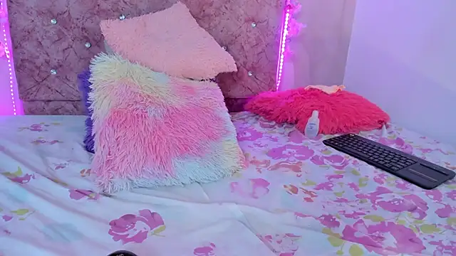 Bella  sweet online show from January 2025 09:39:02 PM