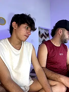 Valerio 22 online show from December 2025 07:40:02 PM