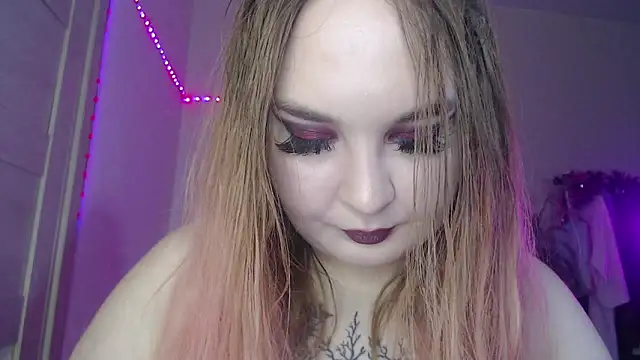 Snapshot of Greeenfriends6969 chatting on December 2024 10:59:02 PM Greeenfriends6969 online show from December 2024 10:59:02 PM