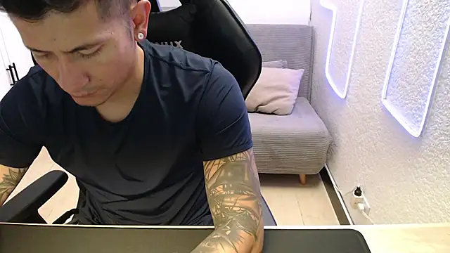 team dinamite69 online show from March 2026 12:01:02 PM