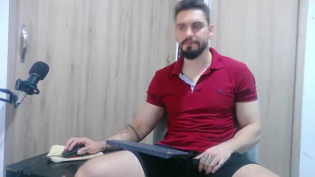 Aaron kwok28 online show from November 2025 10:25:01 PM