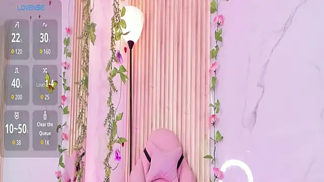 Aria montgomeri online show from December 2025 02:32:02 PM