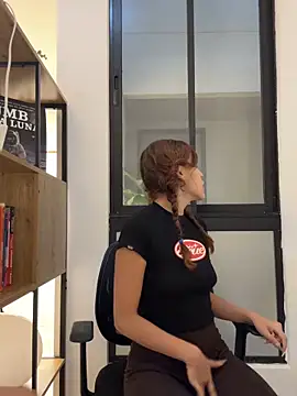 Katee Jones online show from February 2026 08:16:01 PM