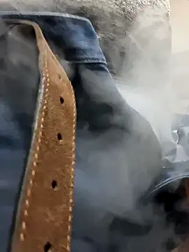 yomanfriend online show from December 2024 09:13:02 PM