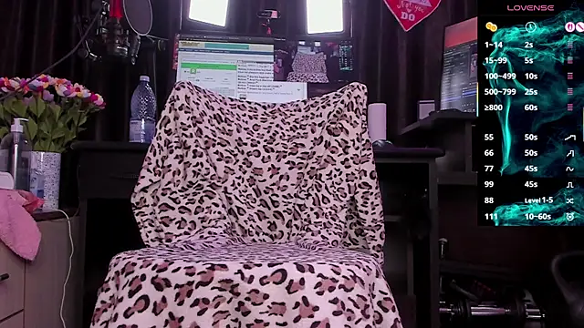 Raissa sky26 online show from October 2025 02:34:02 AM