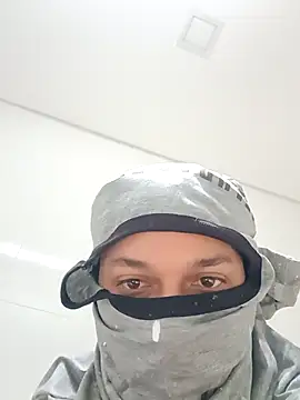 MorenoTatu online show from April 2026 03:47:01 PM