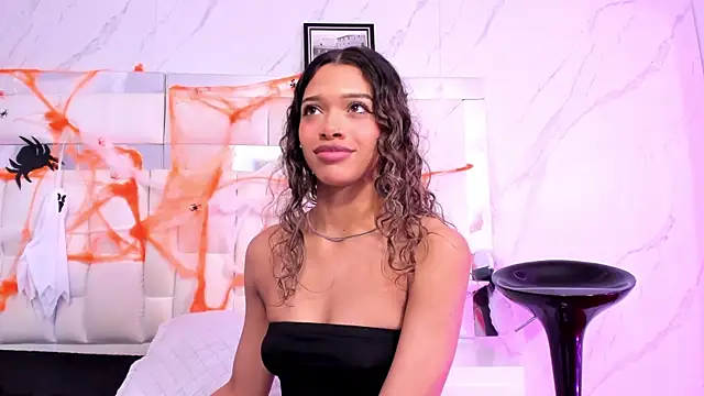 BritneyCollins online show from October 2025 02:27:02 PM