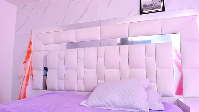 BritneyCollins online show from October 2025 11:31:02 AM