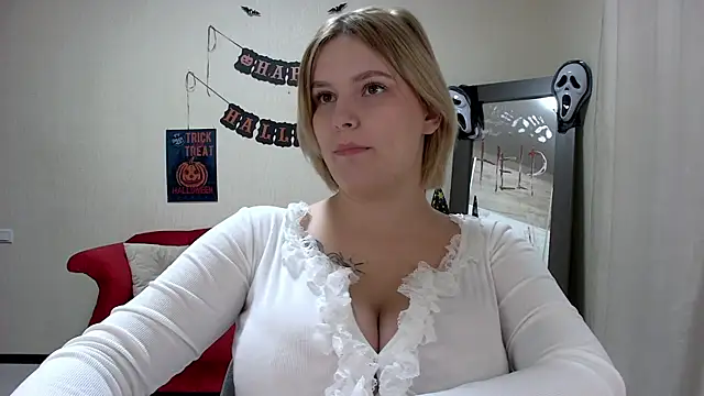 DianeMills online show from November 2025 05:04:01 PM