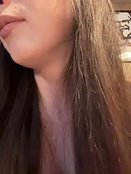Holly Play online show from June 2026 10:02:01 AM