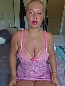 Snapshot of Chaudesquirt chatting on July 2026 09:15:02 AM Chaudesquirt online show from July 2026 09:15:02 AM