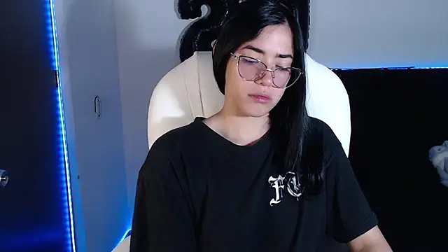 LESLIEBLACK  online show from March 2025 02:09:02 AM